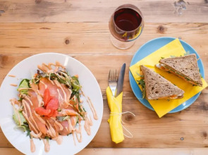 Madama Hostel & Bistrot