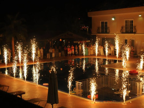 Sea Breeze Hotel & Apartments