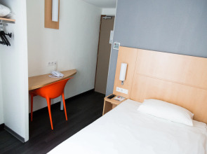 Ibis Paris Grands Boulevards Opera 9th