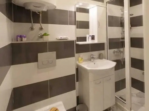 Appleline Apartments (Apple Studios & Rooms) 