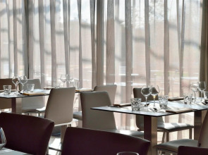 AC Hotel by Marriott Marseille Prado Velodrome