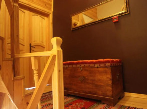 Tom Square Boutique Hotel