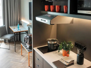 LOGINN Hotel Köln Airport