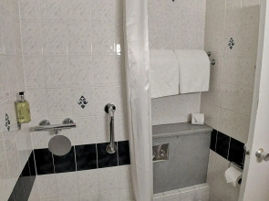 Lancaster Hall Hotel