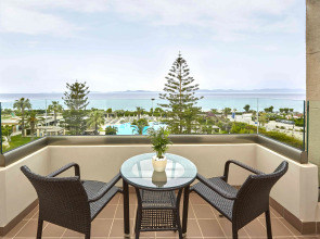 Курортный отель Sheraton Rhodes Resort