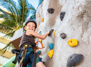 Crown Paradise Club Cancun All Inclusive