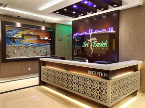 Sri Enstek Hotel