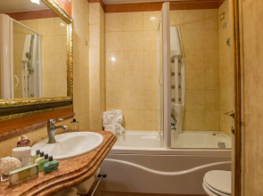 Room Select Via Veneto