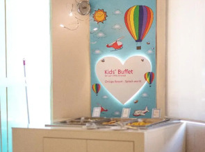 Отель Chrispy Waterpark Resort