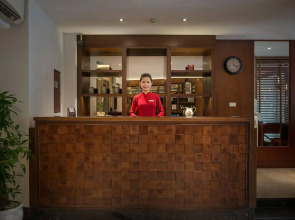 Hanoi E Central Hotel