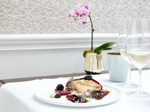 Hotel Le Narcisse Blanc & Spa