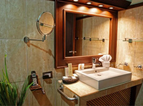 Volcano Lodge Hotel & Thermal Experience