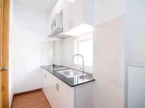 RedDoorz Plus near Nguyen Hue Walking Street