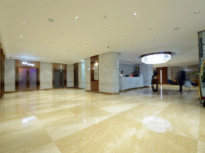 Kempinski Hotel Khan Palace