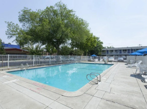 Motel 6 Sacramento, CA - Downtown