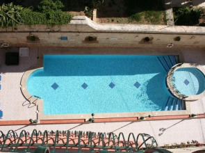 White Dolphin Complex Hotel