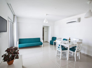 Tsokkos Holiday Hotel Apartments