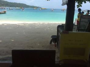 Phi Phi Nice Beach Resort