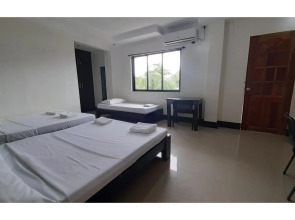 Adelaida Pensionne Hotel