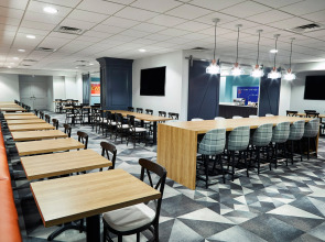 Holiday Inn Express Nashville Downtown - Broadway by IHG