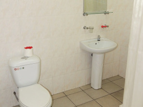 Reef Holiday Apartments