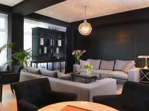 Good Morning + Berlin City East