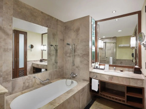 The Davis Bangkok Hotel