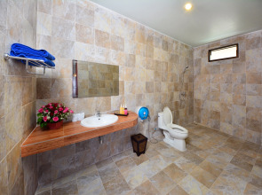 Haad Yao Bayview Resort & Spa