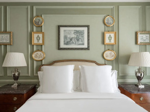 Отель Four Seasons Hotel Firenze