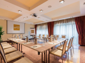 Отель Continental Genova