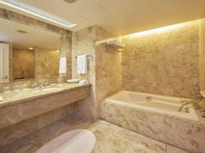 Отель Okura Tokyo Bay