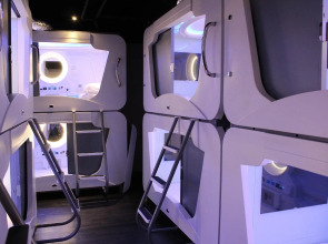 Heybear Capsule Hotel
