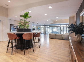 Отель Malaga Alameda Centro Affiliated by Meliá