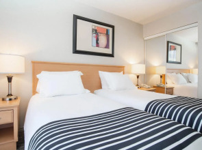 Sandman Suites Vancouver on Davie