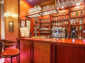 London Elizabeth Hotel