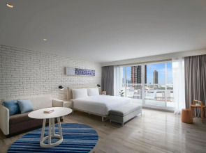 Shama Yen-Akat Bangkok