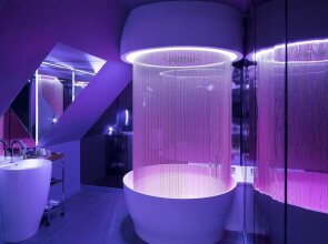 NEWHOTEL REPUBLIQUE (ex Albert's Hotel)