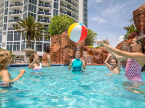 Trump International Beach Resort