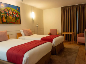 VIP Executive Entrecampos Hotel & Conference