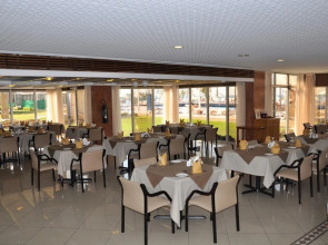 Sharjah Carlton Hotel