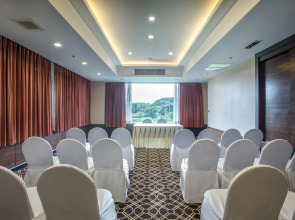 Centara Riverside Hotel Chiang Mai