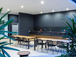 Boardwalk Burleigh Beach