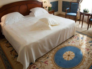 Grand Visconti Palace