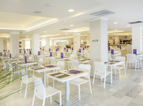 FERGUS Style Bahamas