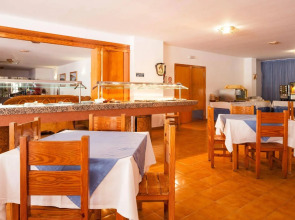 Aparthotel Puerto Cala Vadella