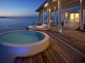 Diamonds Athuruga Maldives Resort & Spa