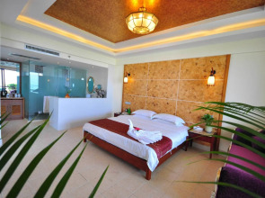 Palm Beach Resort And Spa