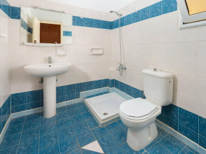 Bayside Hotel Katsaras