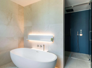 Отель Hilton Lake Como