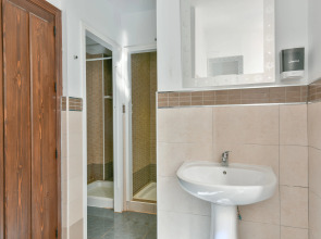 Feel Hostels City Center